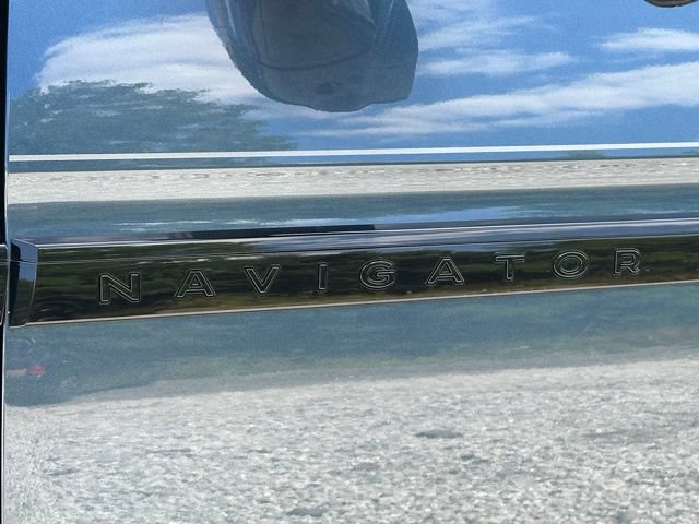 New 2027 Lincoln Navigator Reserve w/ Jet Appearance Package AWD/4WD image 29