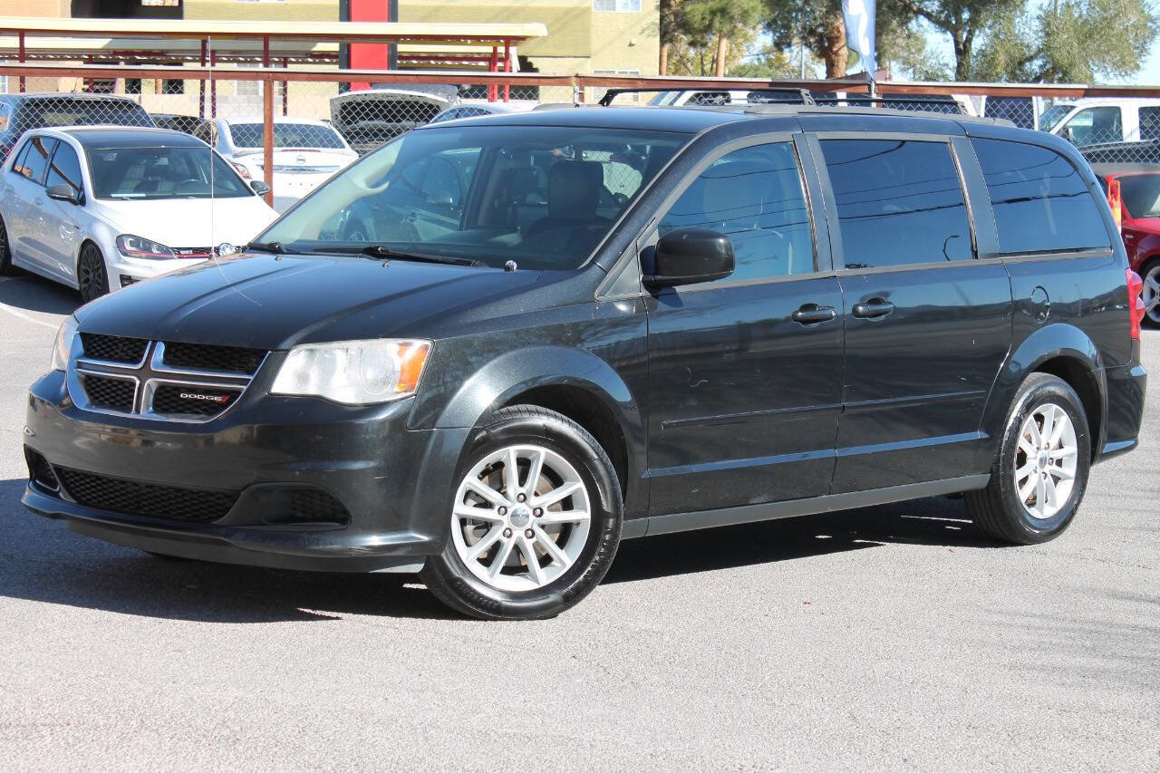 Used 2016 Dodge Grand Caravan SXT FWD image 4