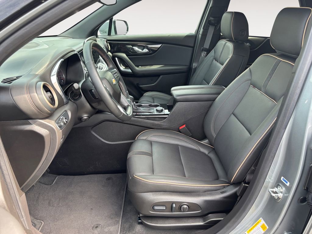 Used 2024 Chevrolet Blazer Premier w/ Enhanced Convenience Package AWD/4WD image 6