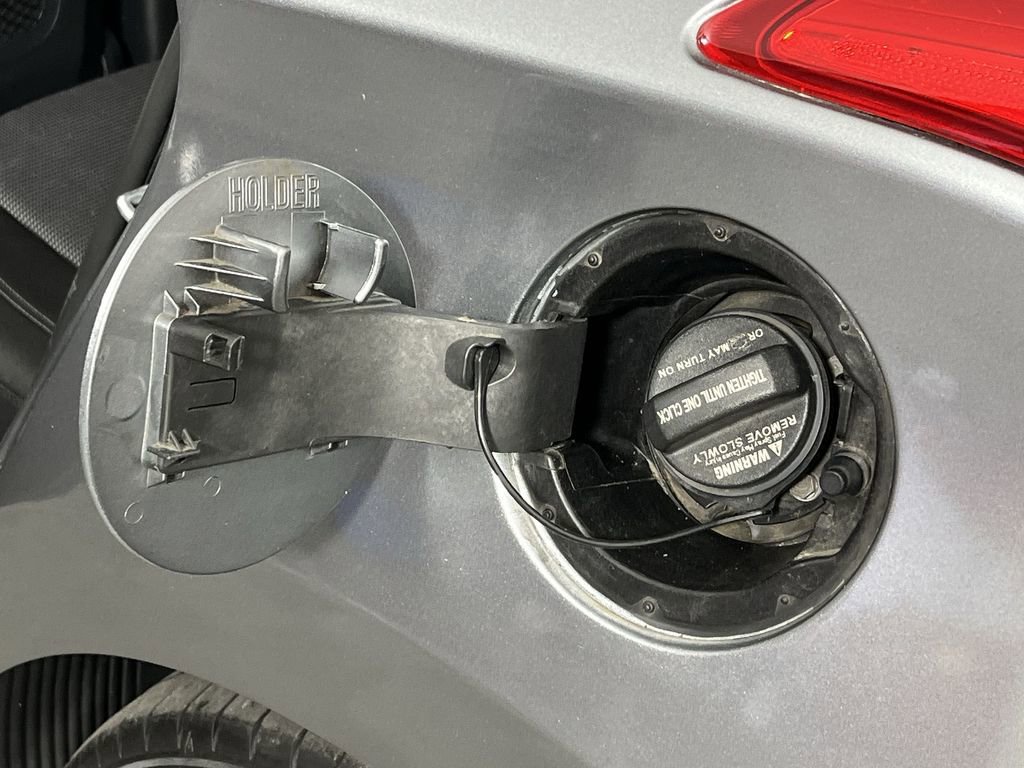 Used 2017 Hyundai Elantra GT FWD image 24