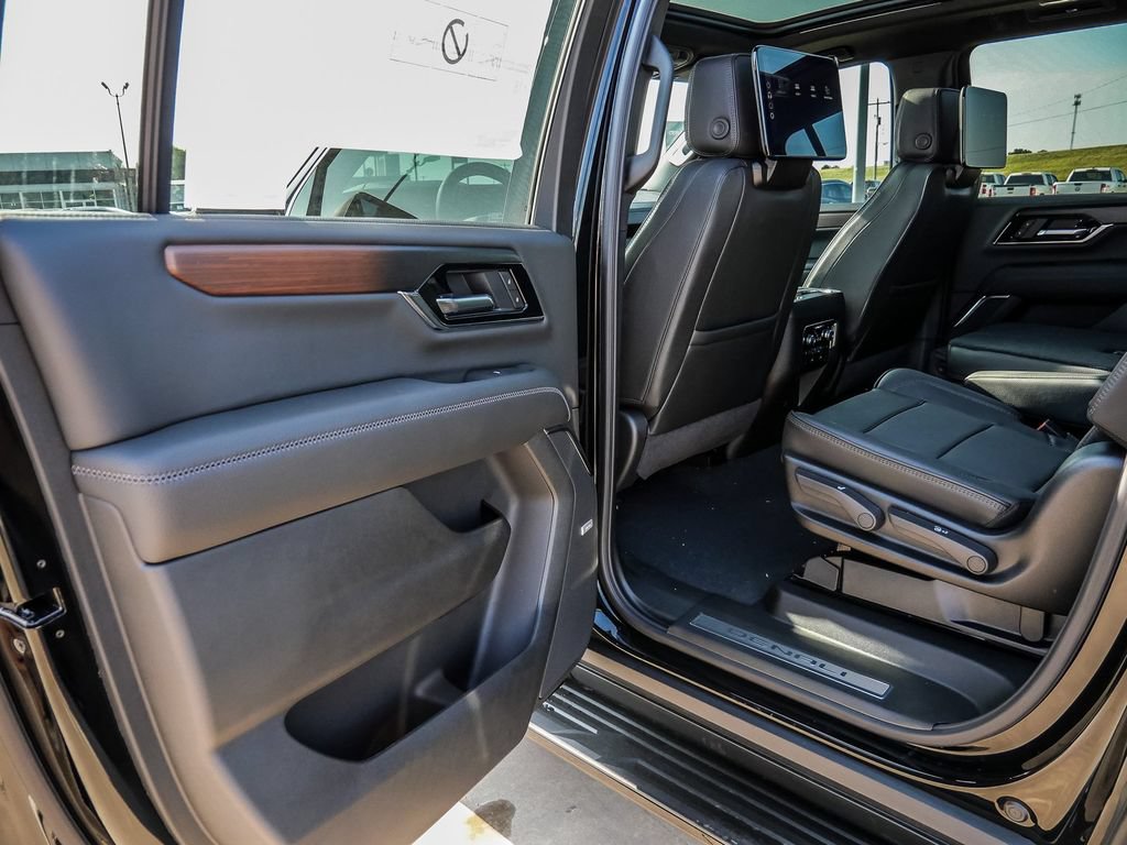New 2026 GMC Yukon XL Denali w/ Advanced Technology Package AWD/4WD image 30