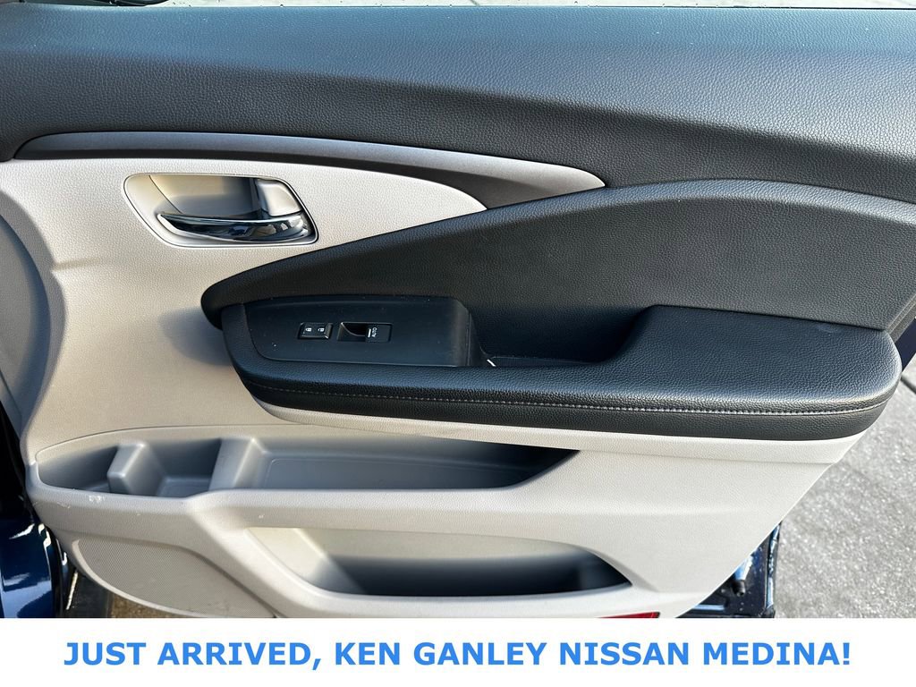 Used 2020 Honda Pilot EX image 25
