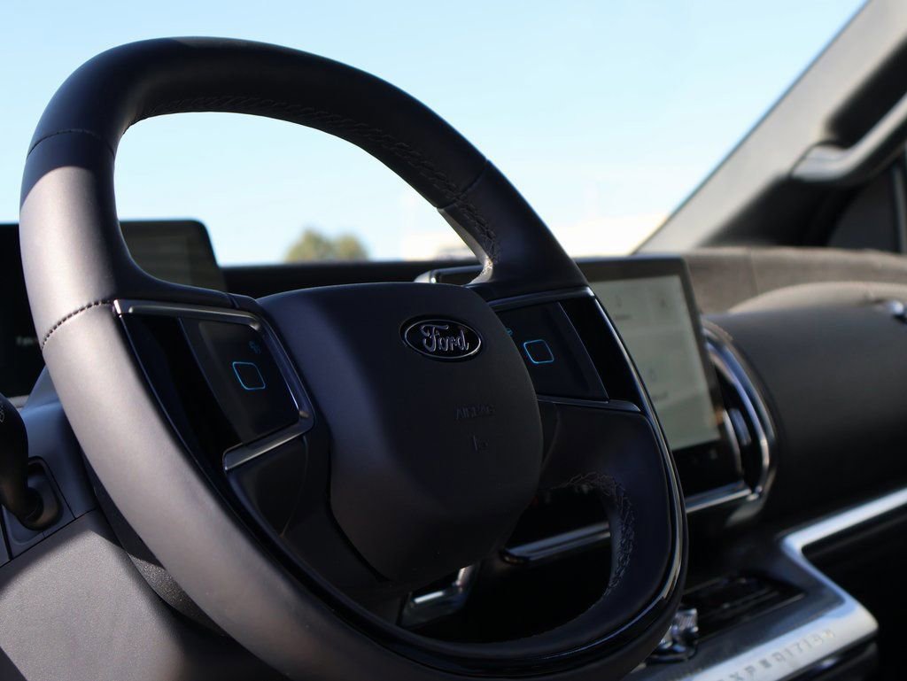 New 2025 Ford Expedition Platinum w/ Stealth Performance Package image 26