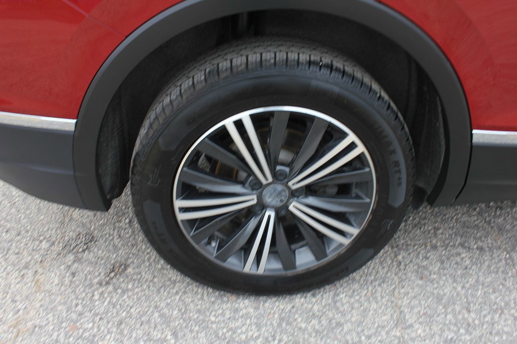 Used 2019 Volkswagen Tiguan SEL image 55