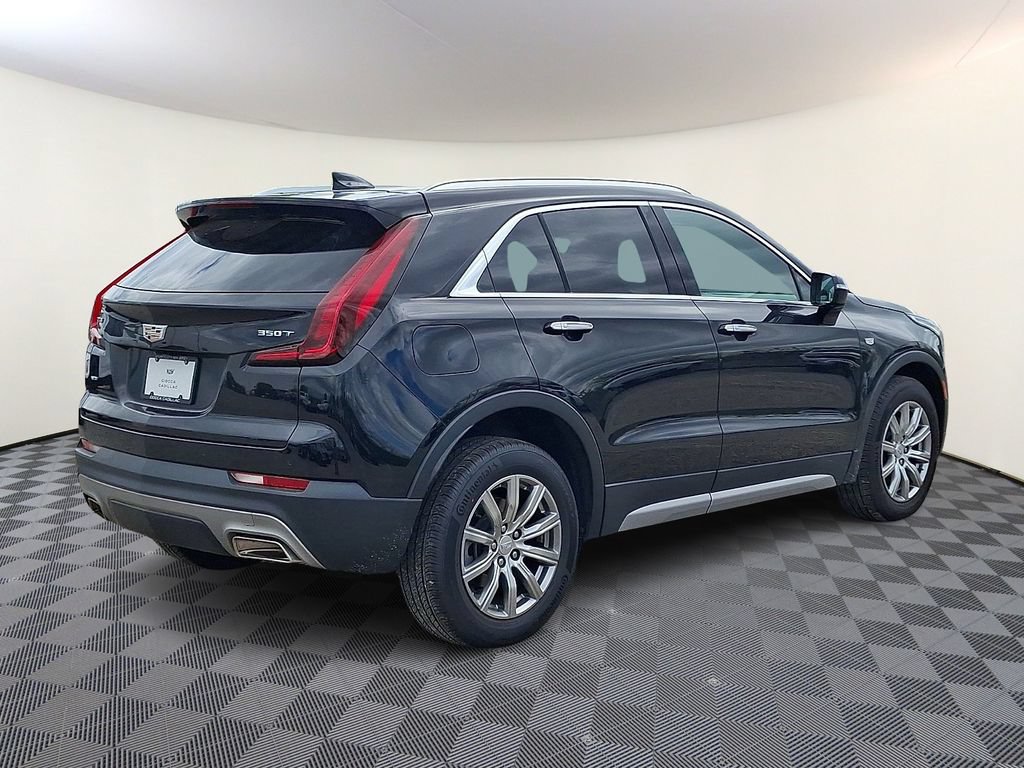 Used 2022 Cadillac XT4 Premium Luxury w/ Safety Alert Package AWD/4WD image 4