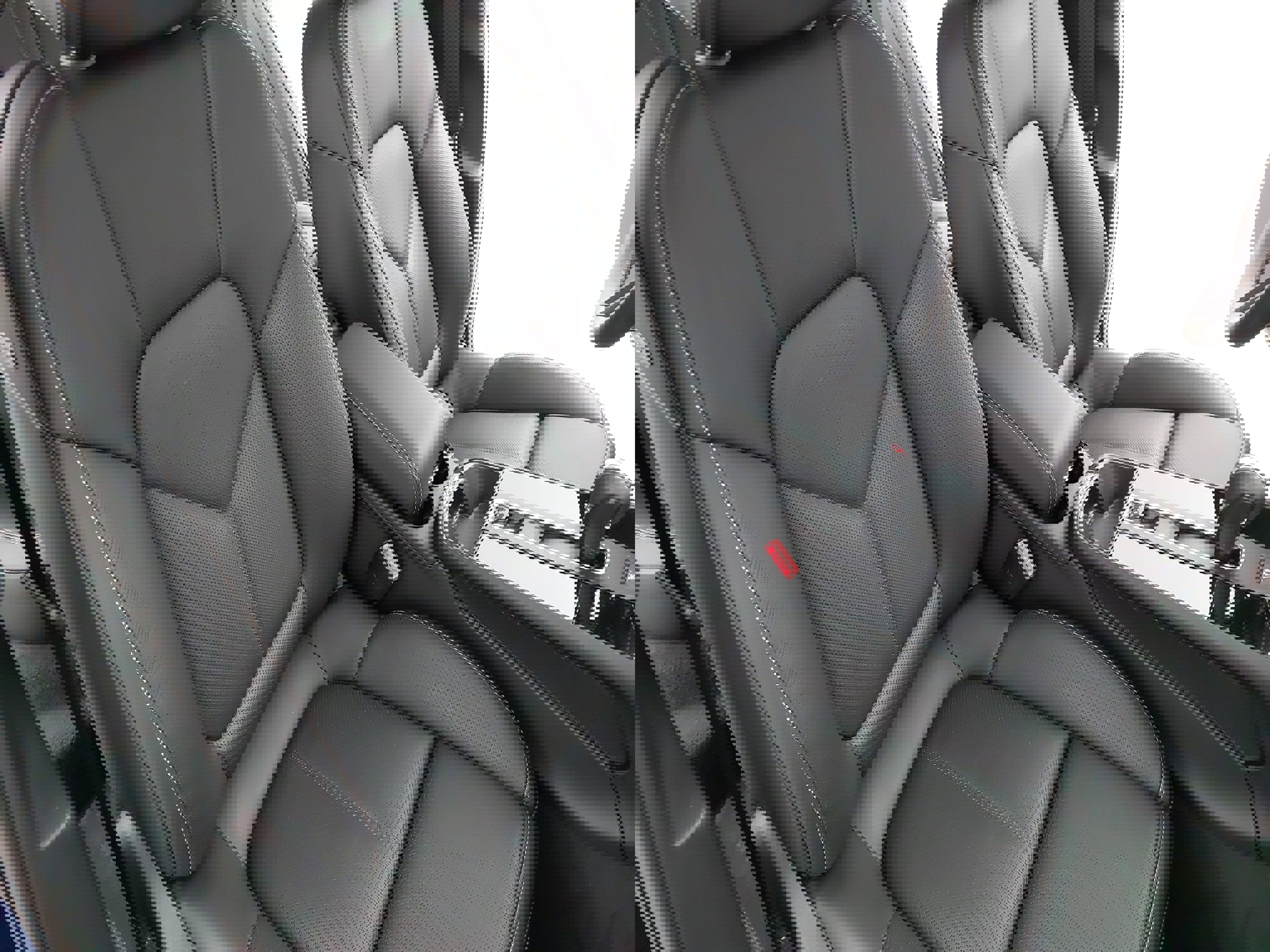 Certified 2026 Porsche Macan image 12