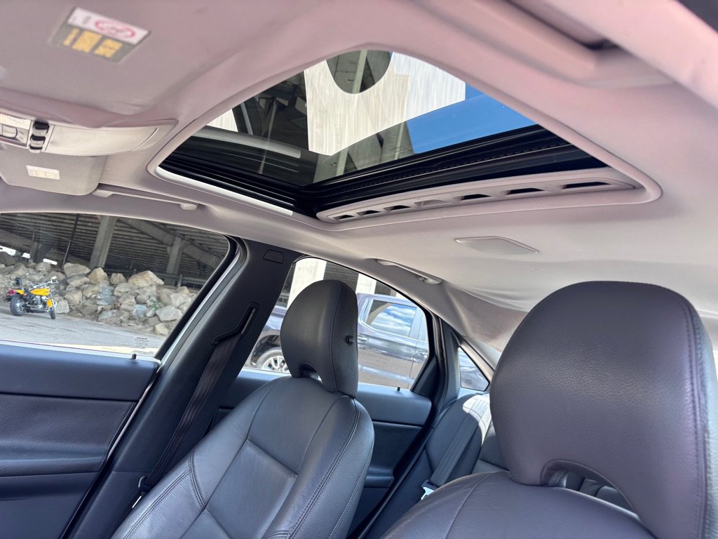 Used 2004 Volvo S40 2.4i FWD image 7