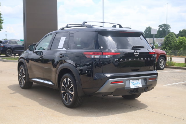 Certified 2026 Nissan Pathfinder Platinum w/ Cargo Package AWD/4WD image 7