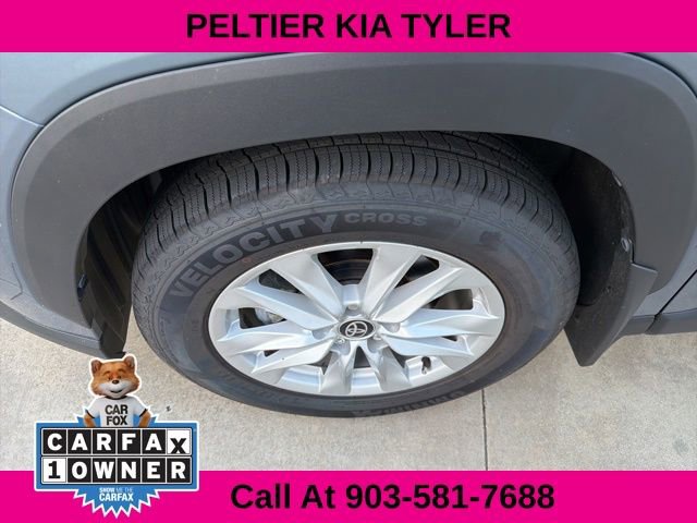 Used 2023 Toyota Corolla Cross LE image 5