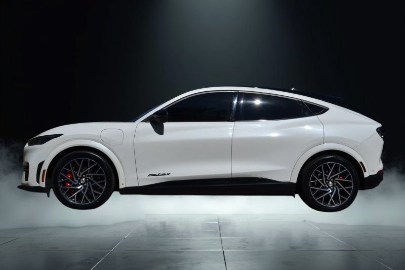 Used 2023 Ford Mustang Mach-E GT w/ GT Performance Edition AWD/4WD image 8