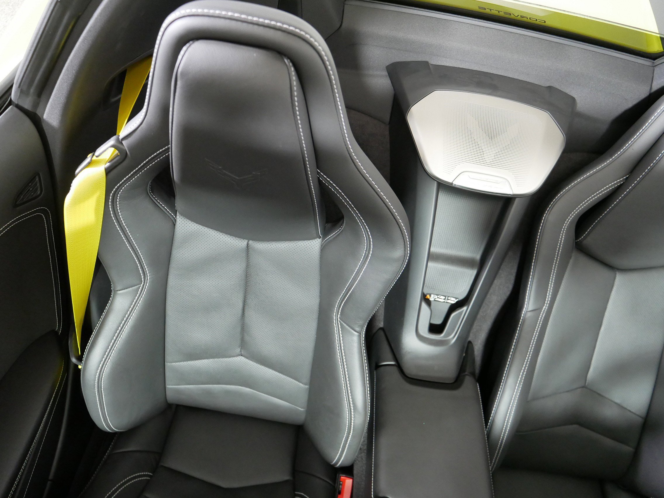 Used 2024 Chevrolet Corvette Stingray Preferred Conv w/ Z51 Performance Package RWD image 12