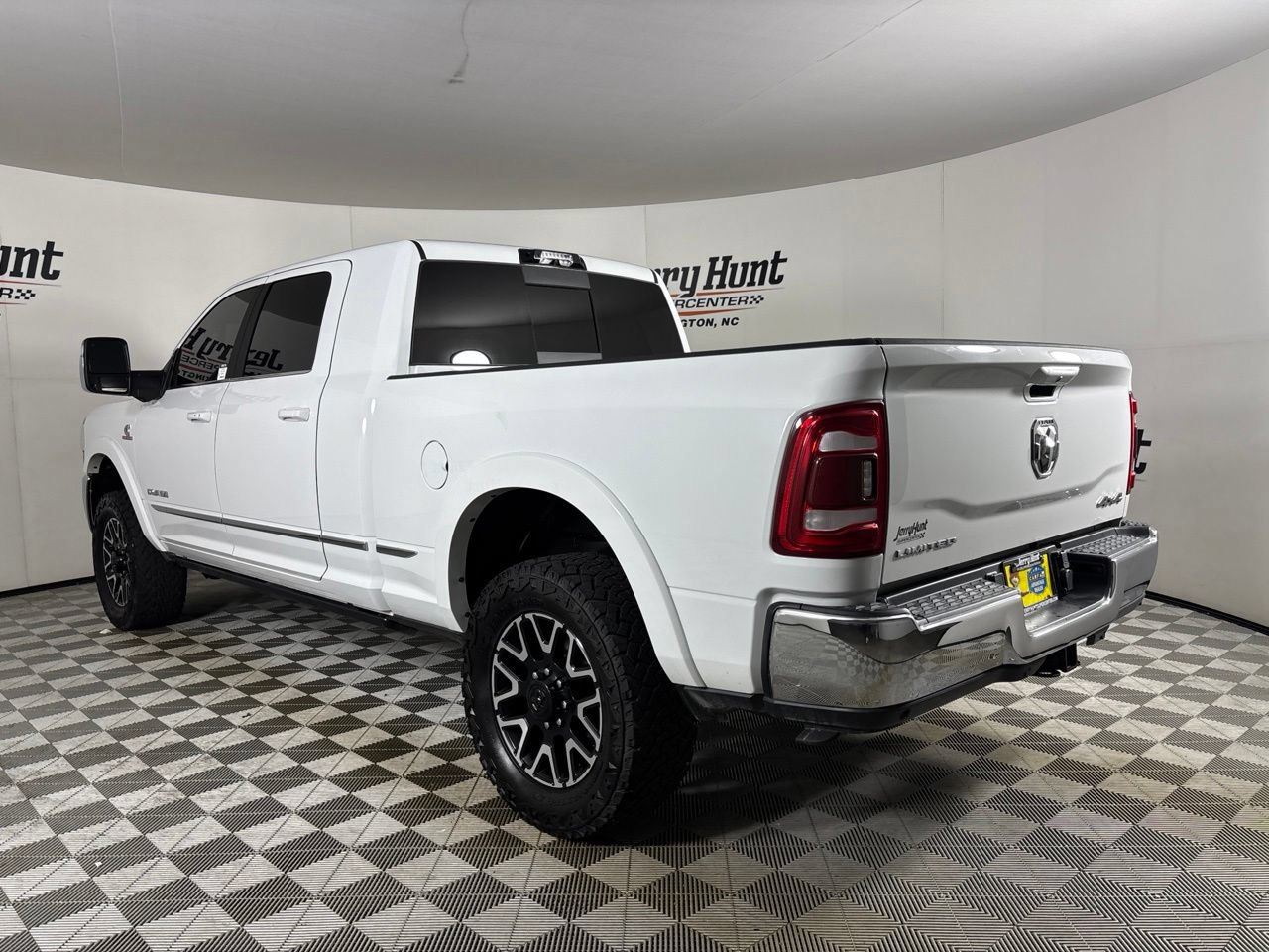 Used 2024 RAM 2500 Limited AWD/4WD image 6
