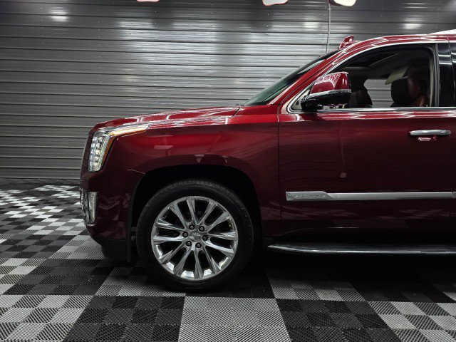 Used 2019 Cadillac Escalade Luxury AWD/4WD image 50