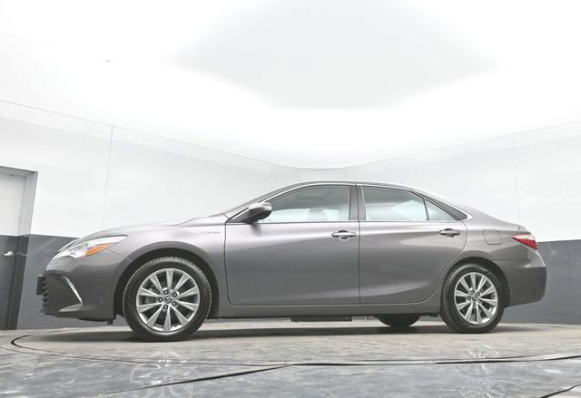 Used 2017 Toyota Camry XLE w/ Moonroof Package image 44