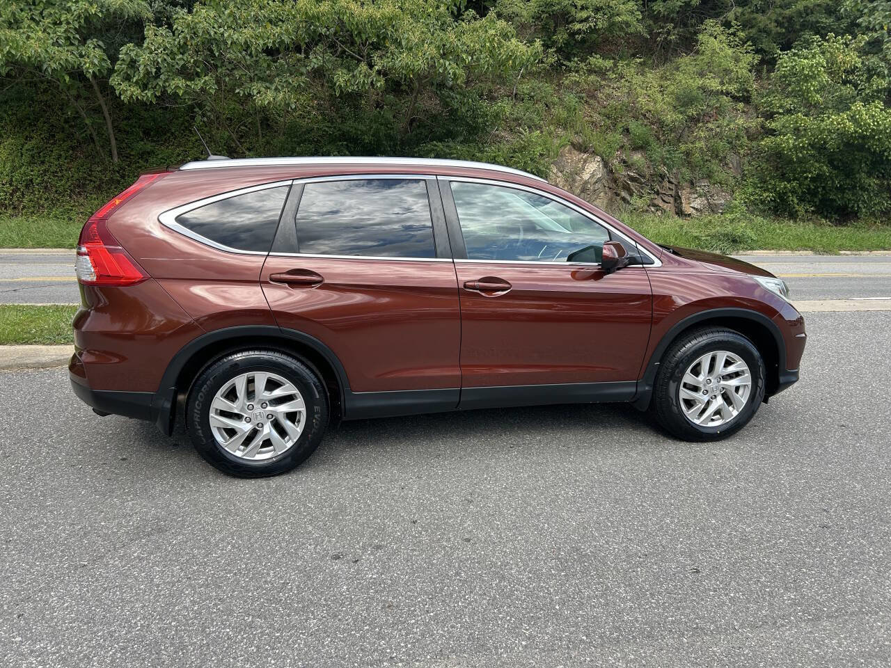Used 2015 Honda CR-V EX-L image 10
