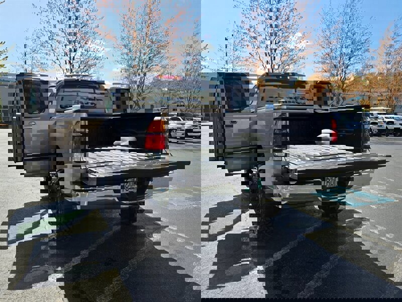 Used 2000 Toyota Tundra SR5 image 27