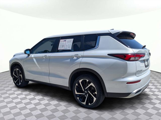 Used 2024 Mitsubishi Outlander SE AWD/4WD image 6