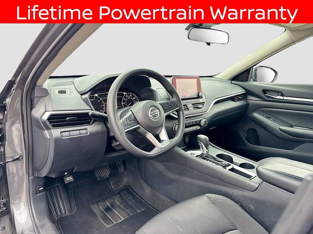 Used 2022 Nissan Altima 2.5 SV FWD image 8
