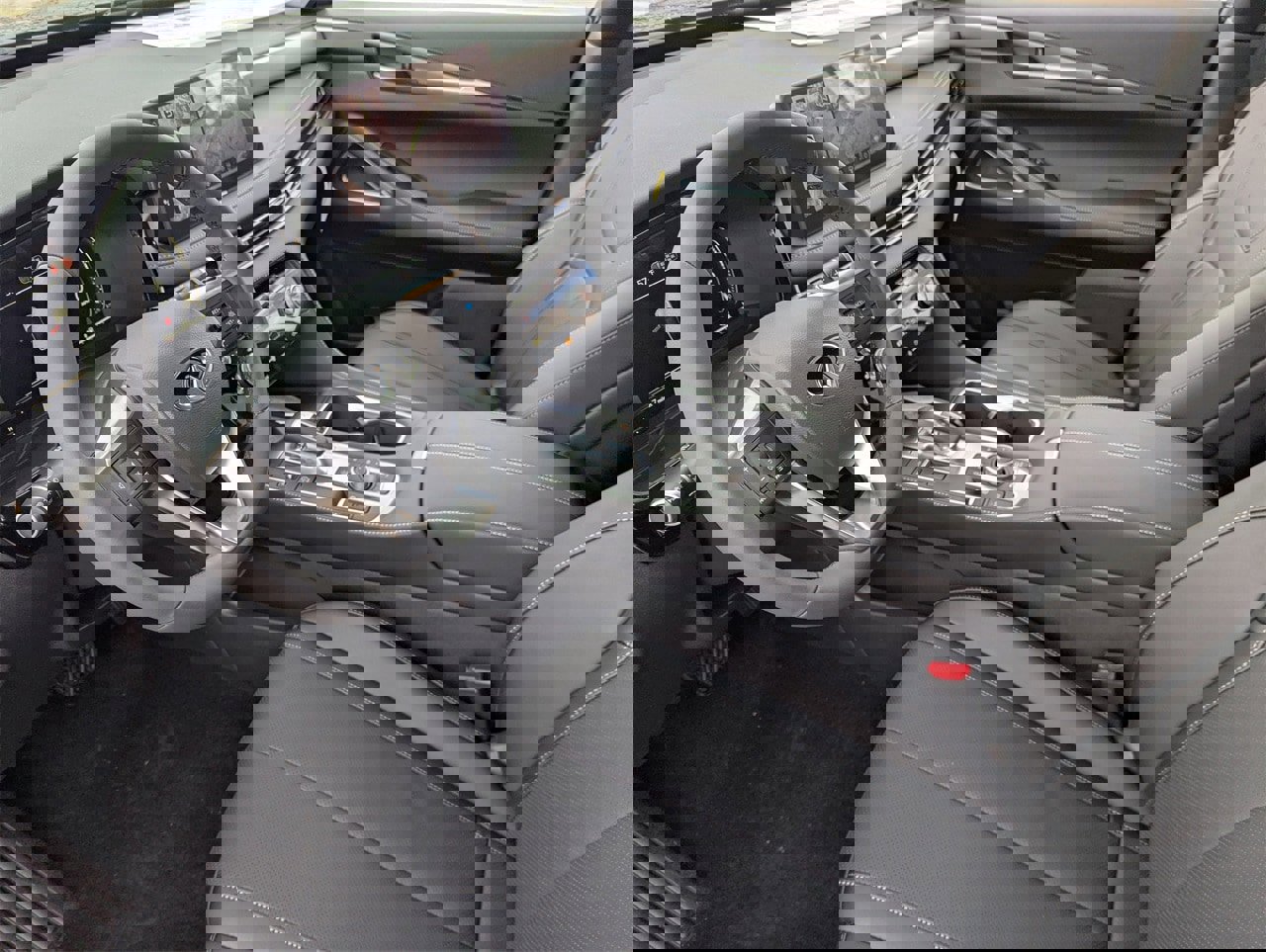 New 2026 INFINITI QX60 Luxe w/ Family Package image 10