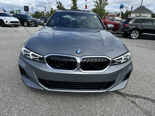 Used 2023 BMW 330i xDrive Sedan w/ Driving Assistance Package AWD/4WD image 35