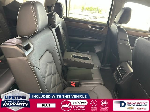 Used 2025 Volkswagen Atlas SE AWD/4WD image 26