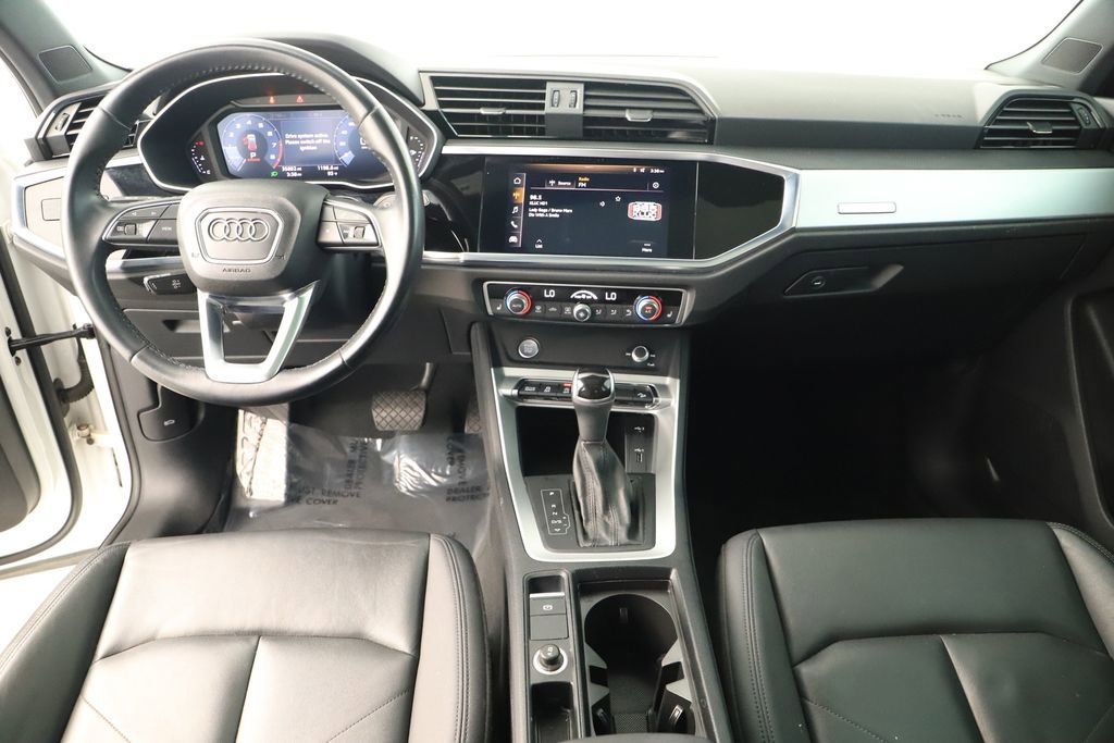 Used 2020 Audi Q3 2.0T Premium w/ Convenience Package AWD/4WD image 19