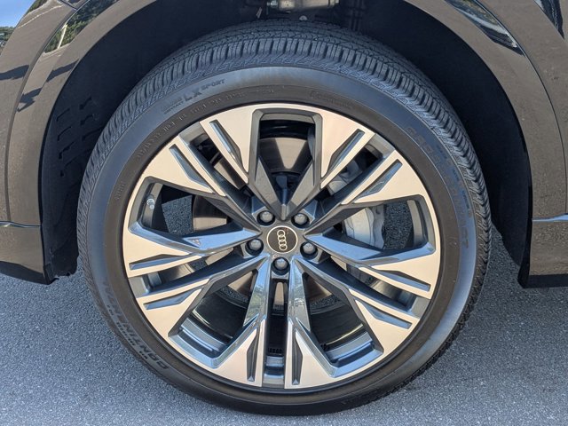 Certified 2026 Audi Q8 Premium Plus w/ Premium Plus Package AWD/4WD image 22