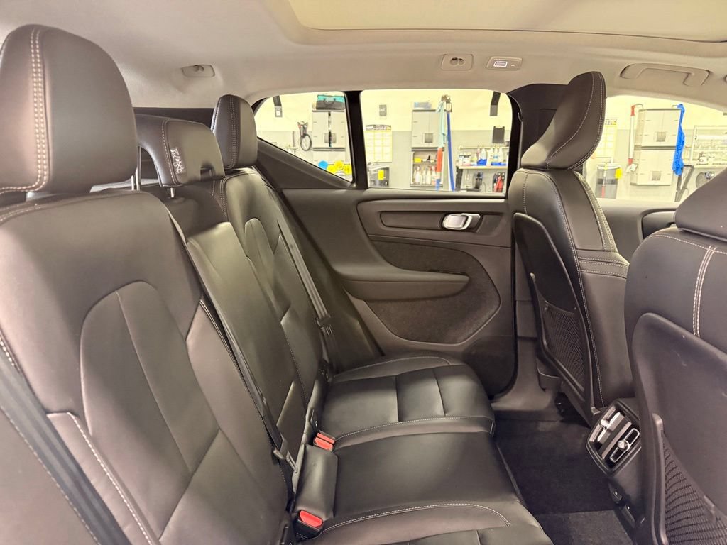 Used 2026 Volvo XC40 B5 Plus AWD/4WD image 26