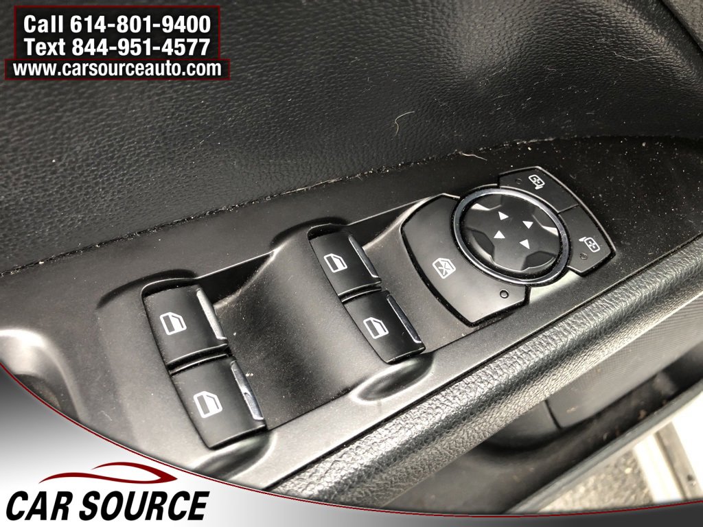 Used 2018 Ford Fusion SE w/ Fusion SE Technology Package image 17