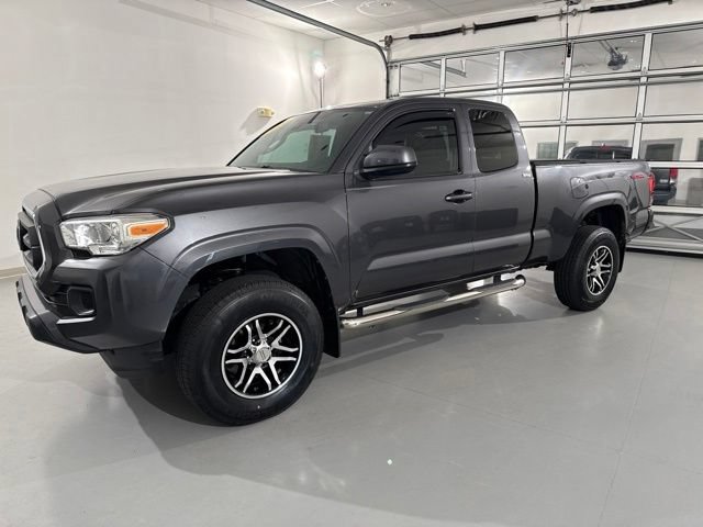 Used 2020 Toyota Tacoma SR w/ SR Convenience Package RWD image 4