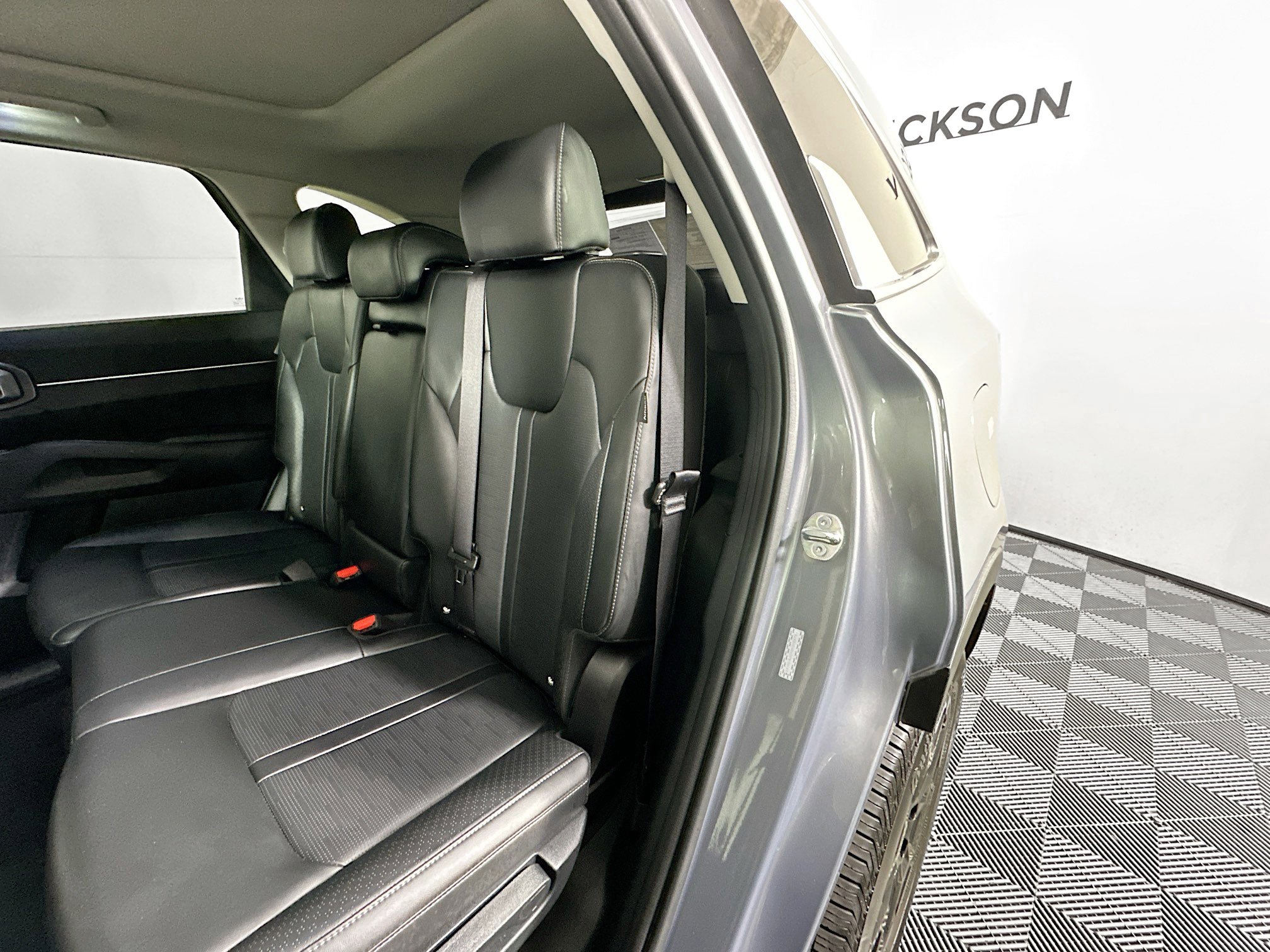 Used 2025 Kia Sorento S w/ Panoramic Sunroof Package image 26