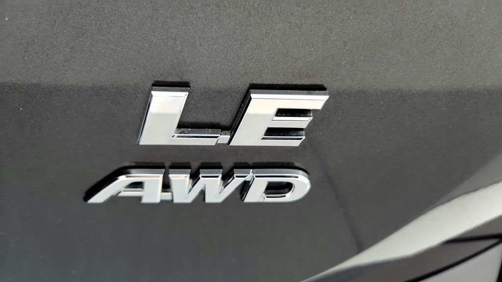 Used 2016 Toyota RAV4 LE AWD/4WD image 14