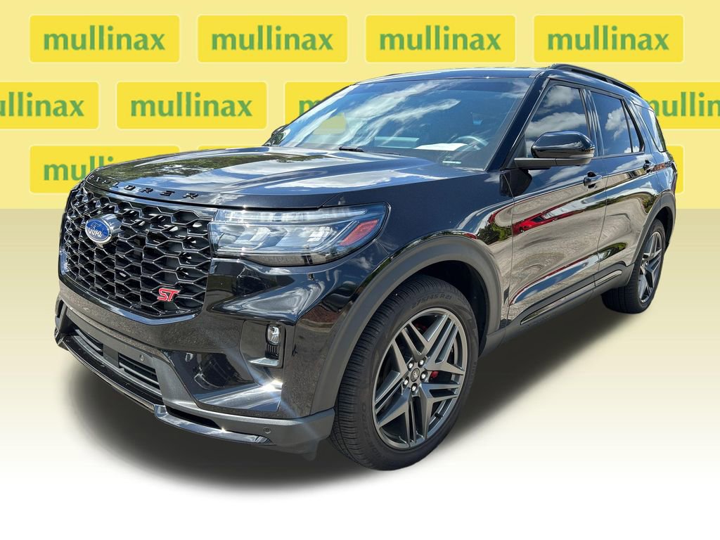 Used 2025 Ford Explorer ST image 6