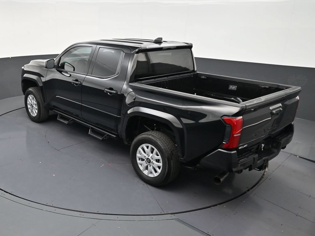 Used 2025 Toyota Tacoma SR AWD/4WD image 14