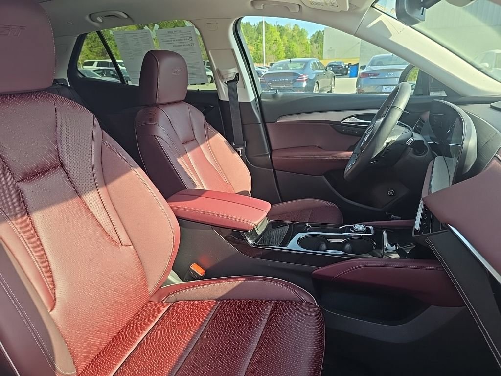 Used 2024 Buick Envision Sport Touring image 11