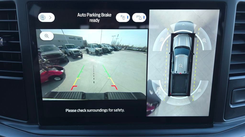 Used 2024 Ford F350 Lariat w/ Chrome Package image 35