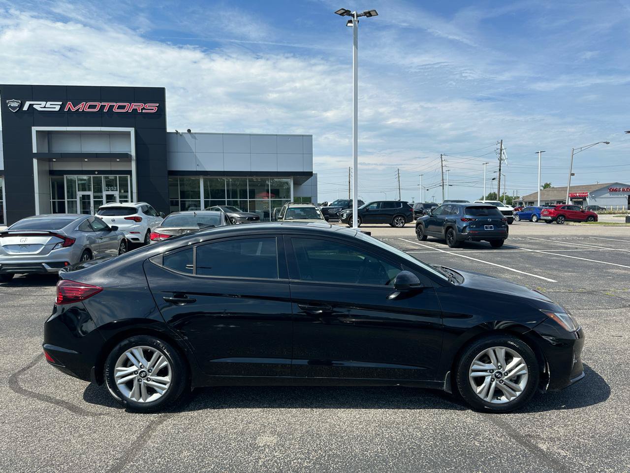 Used 2020 Hyundai Elantra Value Edition w/ Winter Weather Package FWD image 14
