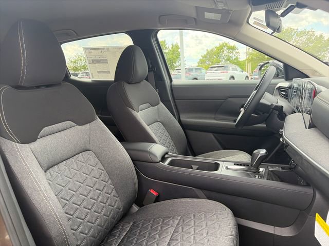 New 2026 Nissan Kicks SV w/ Cold Weather Package FWD image 12