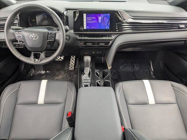 Used 2025 Toyota Camry SE FWD image 18