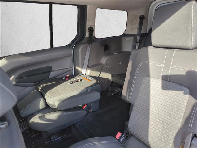 Used 2023 Ford Transit Connect XLT image 19