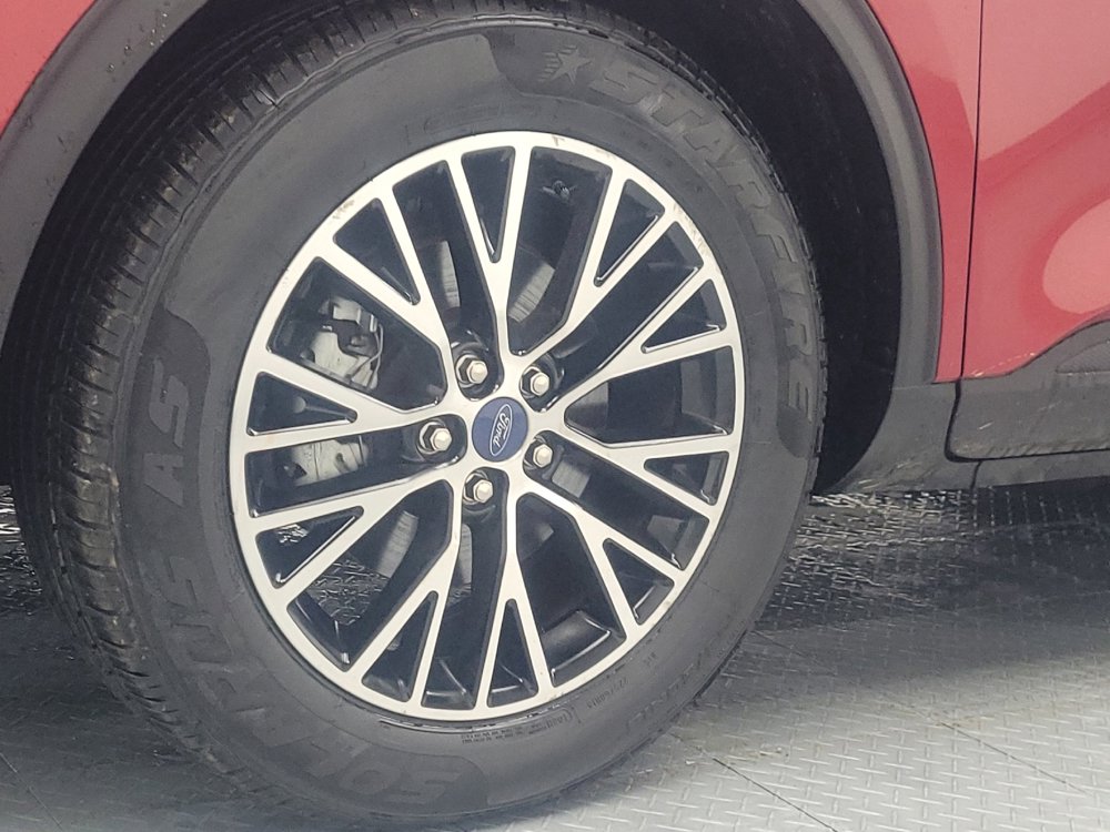 Used 2022 Ford Escape Titanium w/ Titanium Premium Package image 31