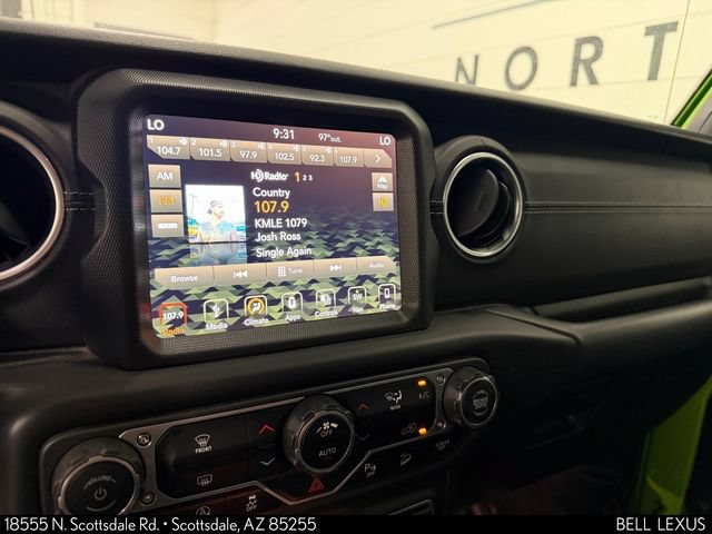 Used 2018 Jeep Wrangler Unlimited Sahara AWD/4WD image 29