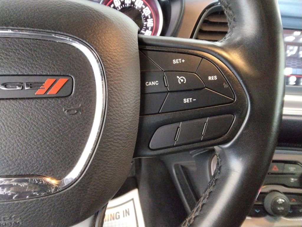 Used 2023 Dodge Challenger SXT image 13