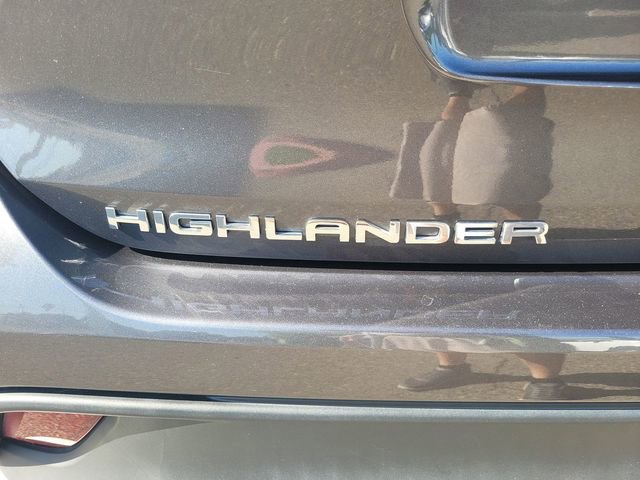 Used 2023 Toyota Highlander XSE FWD image 10