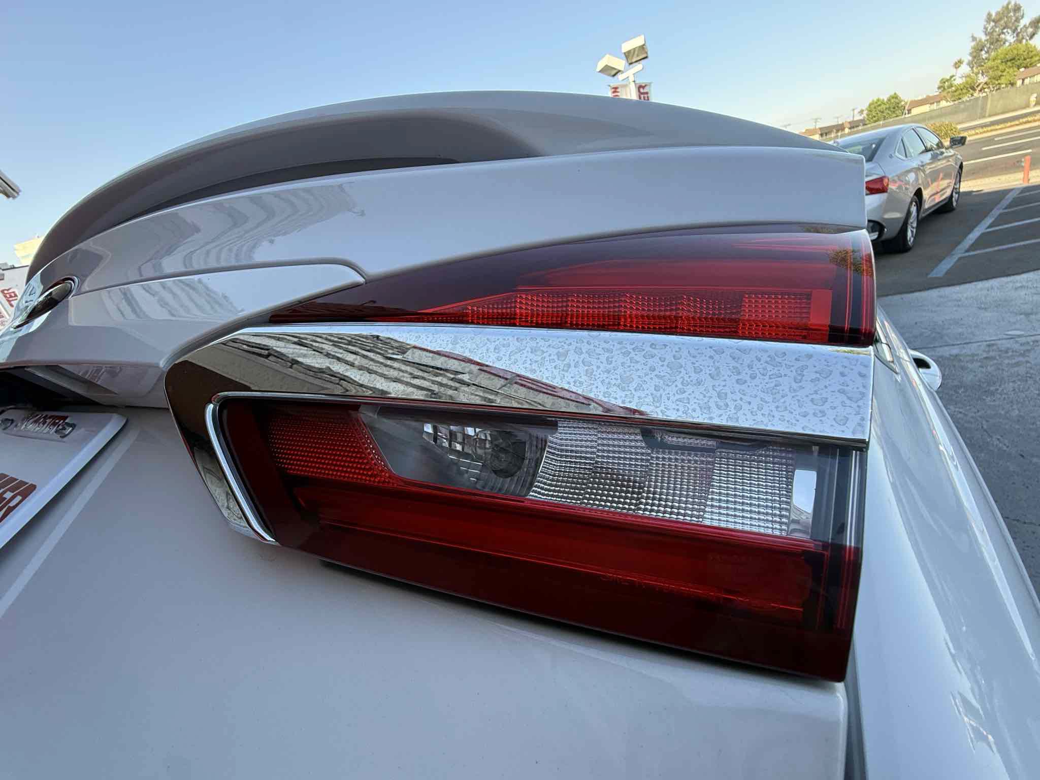Used 2019 Ford Fusion Energi Titanium FWD image 88
