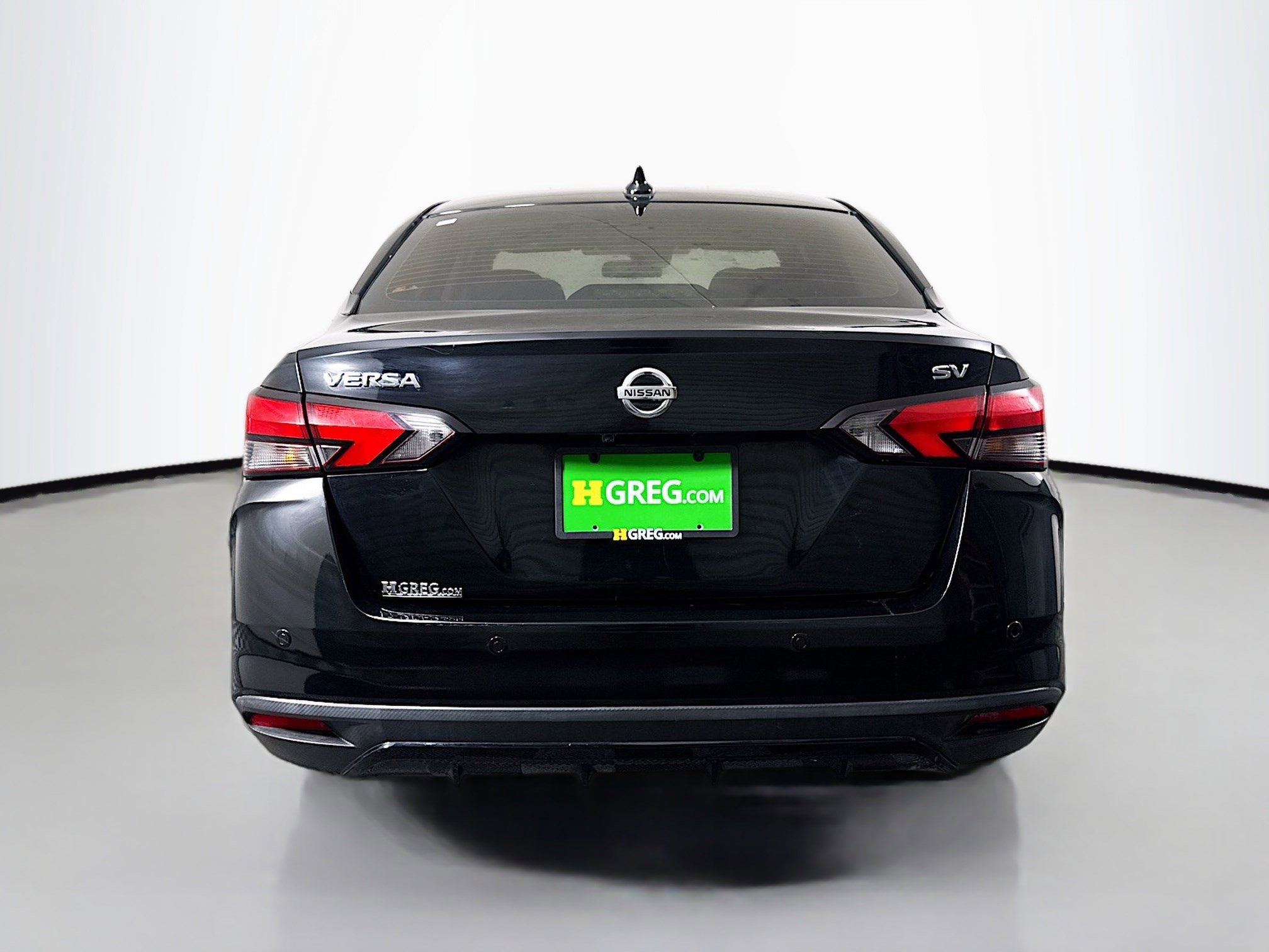 Used 2020 Nissan Versa SV image 8