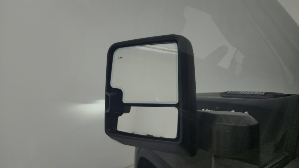 Used 2024 Chevrolet Silverado 2500 High Country w/ Technology Package AWD/4WD image 18