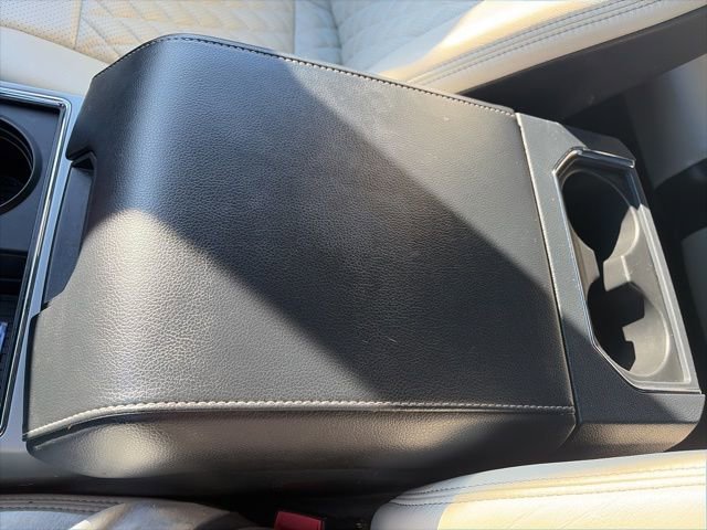 Used 2022 Ford F350 Lariat w/ Black Appearance Package image 24