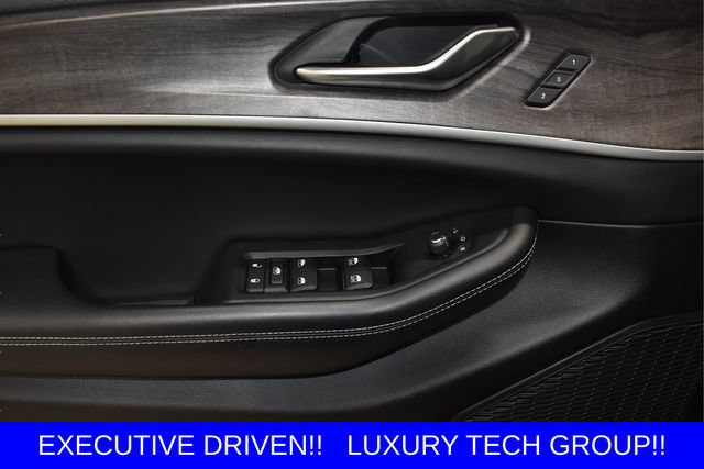 Used 2023 Jeep Grand Cherokee L Limited w/ Luxury Tech Group II AWD/4WD image 21