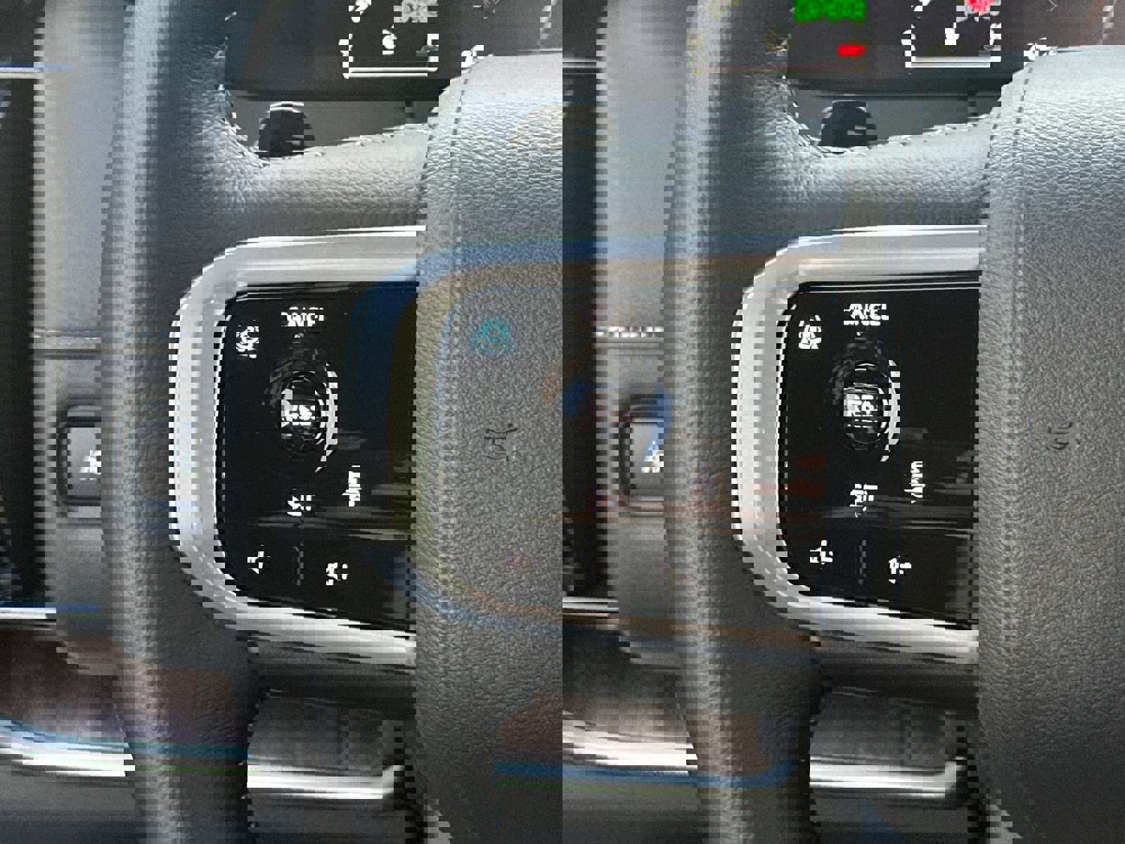 New 2026 Nissan Armada SL w/ Captain's Chari Seat Package image 25